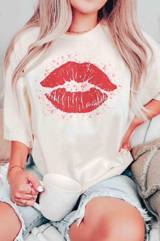 VALENTINE KISS Graphic T-Shirt